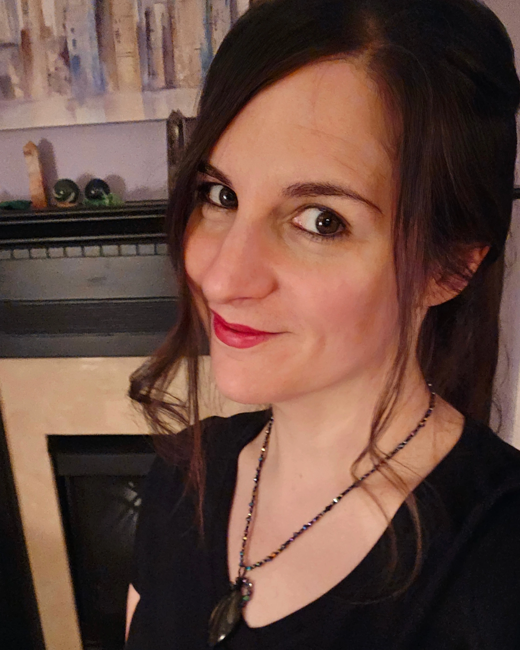 Michelle, spiritual transformative coach, Reiki healer, psychic medium, and intuitive tarot reader.